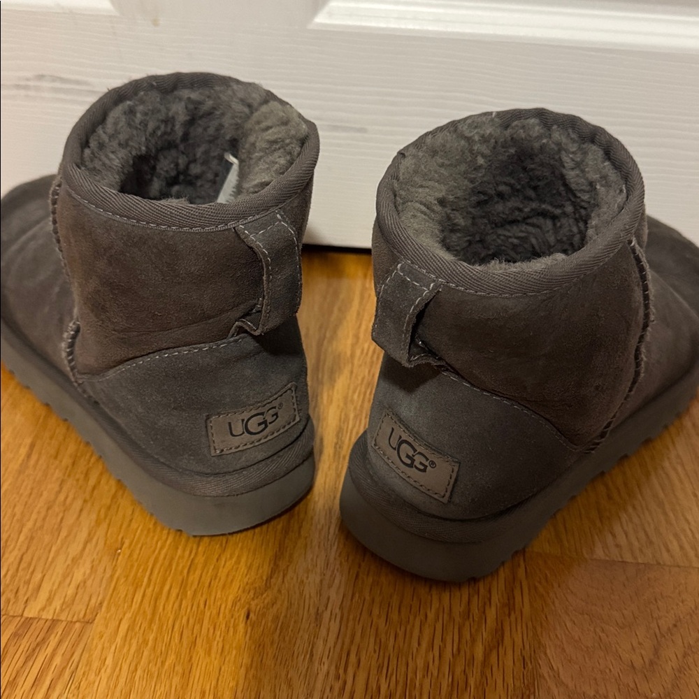 Grey Uggs - image 2